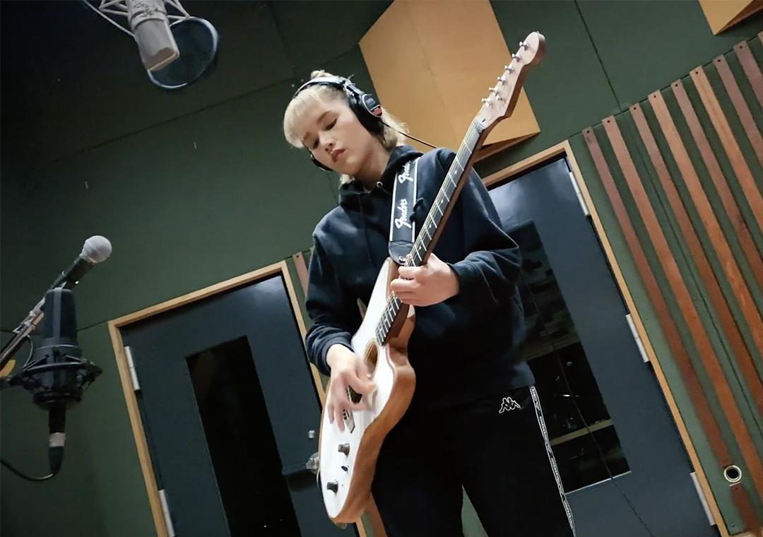 Unlimited Expression | Anly - FenderNews