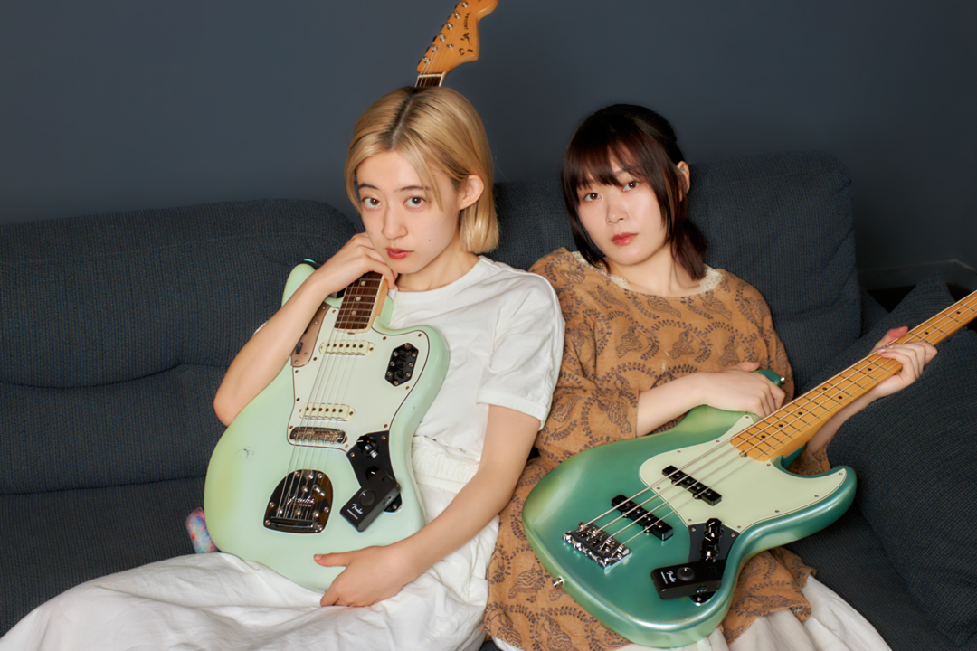 amplified : vol.4 | 塩塚モエカ、河西ゆりか（羊文学） - FenderNews