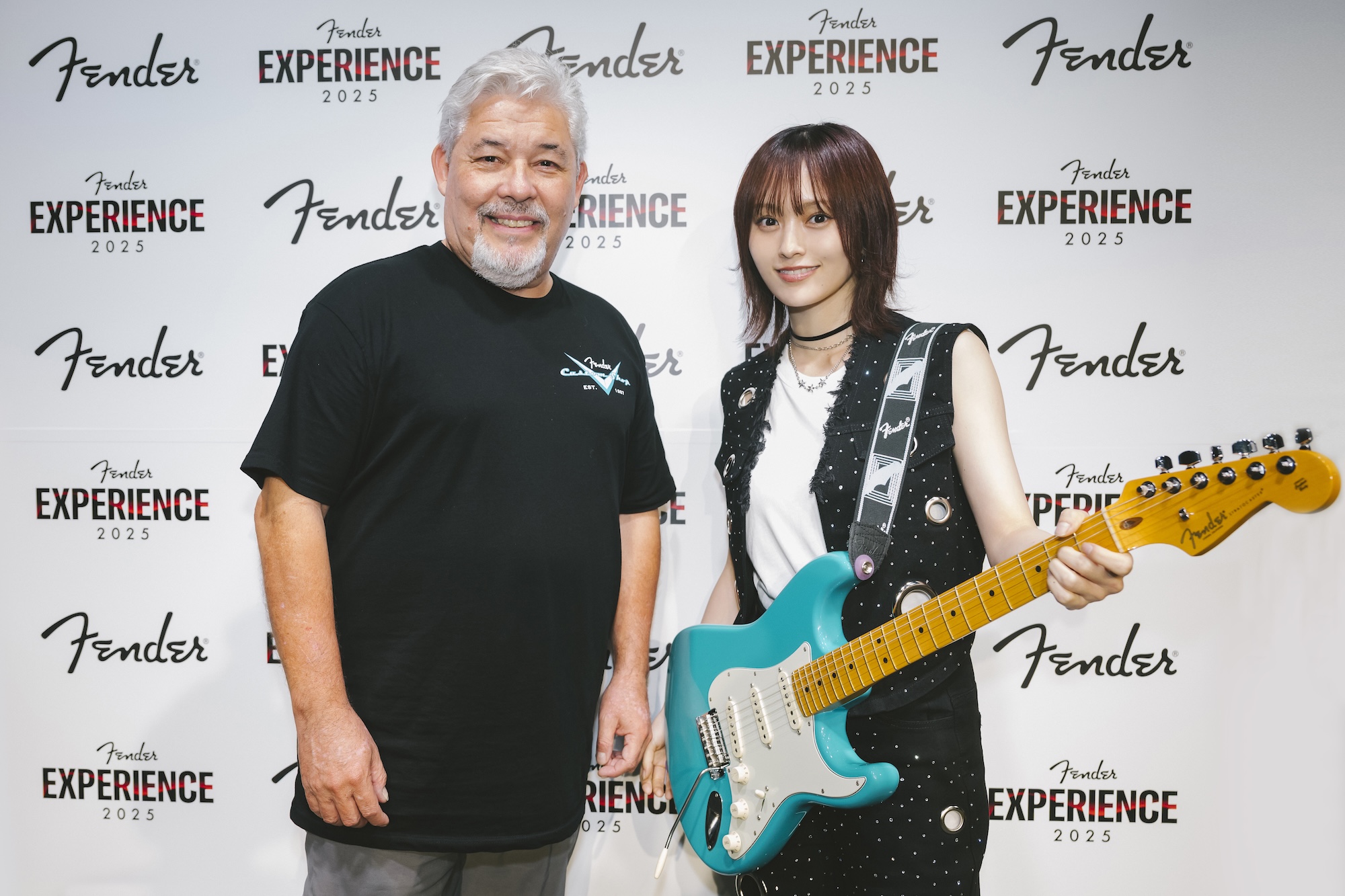 イベントレポート | 山本彩 × デヴィッド・ブラウン | Fender