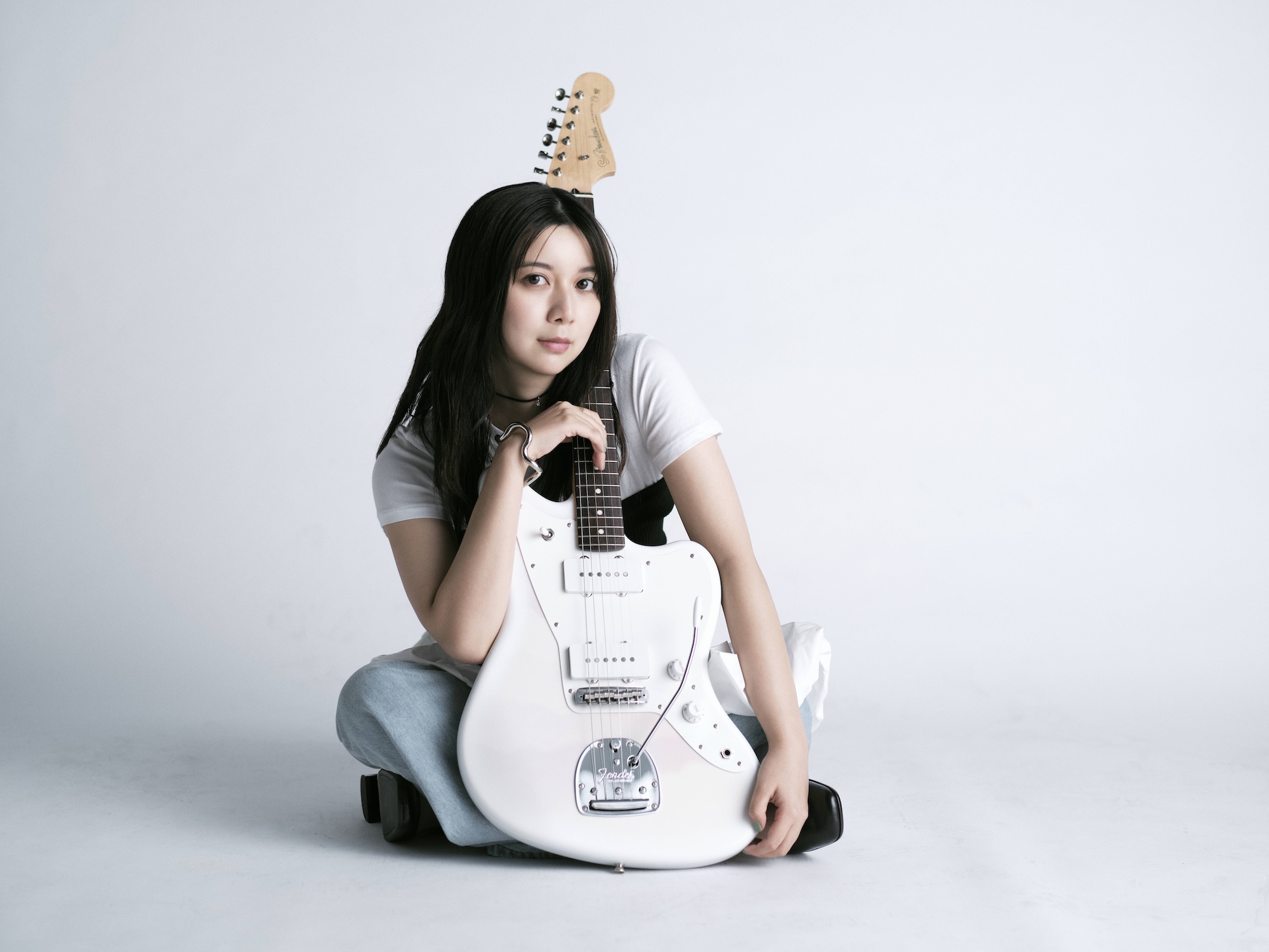 インタビュー | Cover Artist | adieu（上白石萌歌） -後編- - FenderNews